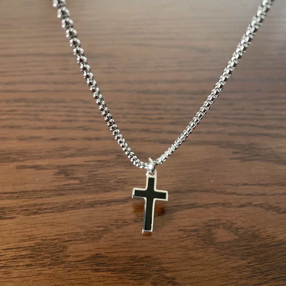 David Yurman EXOTIC STONE CROSS WITH BLACK ONYX Women's and Men's Necklace